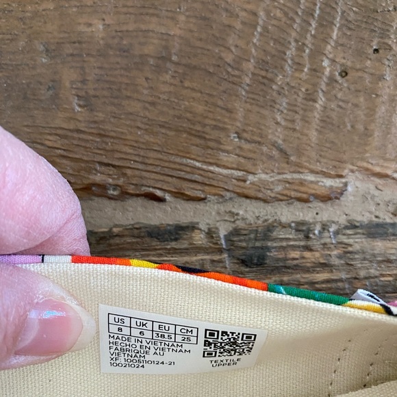 TOMS Floral Canvas Classic - Picture 2 of 5